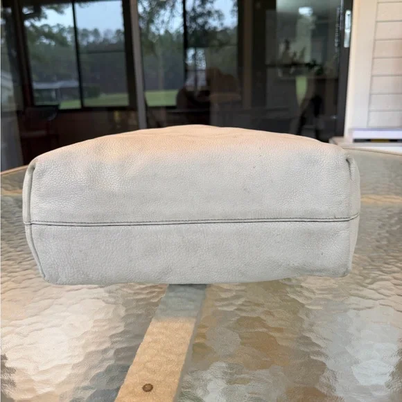 Prada White Leather Tote Bag - Picture 3 of 6